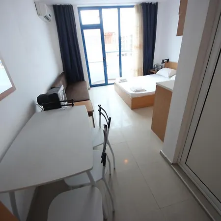 Nautilius Club - Menada Appartement